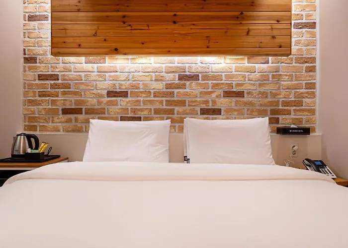 Hound Daeyeon Hotel